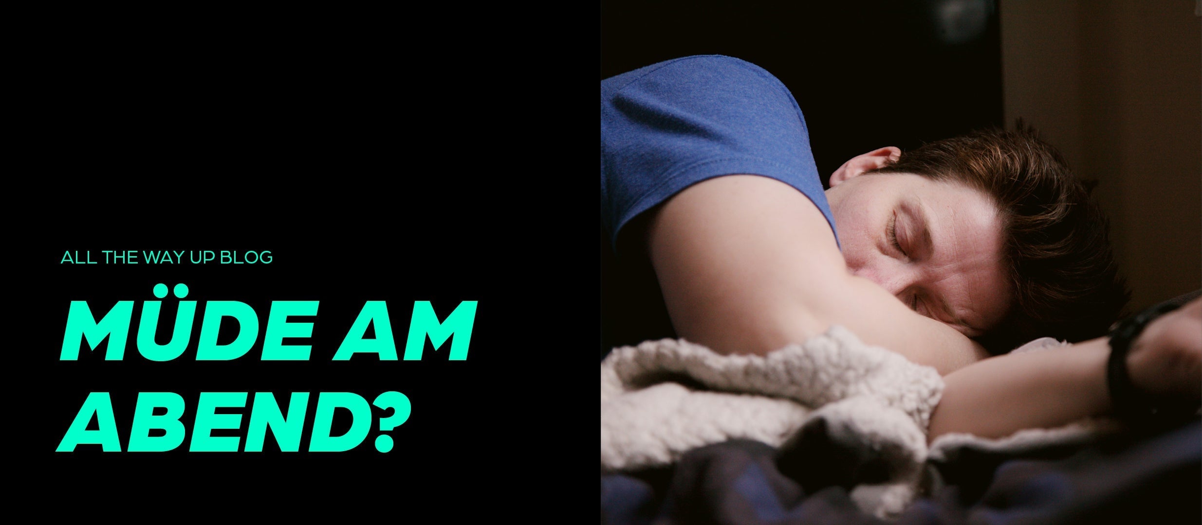 Person schläft abends erschöpft auf dem Sofa – Müdigkeit am Abend trotz Erholung, Themenschwerpunkt im Upsters Blog